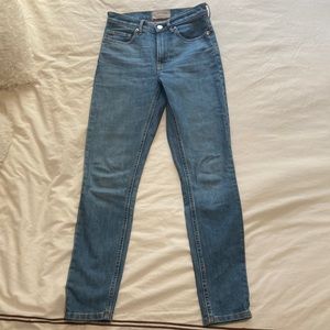 Mid to high rise Evelrlane Jeans. Nearly new.